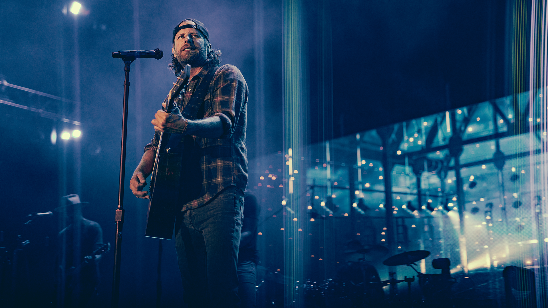 Listen to Win Tickets to See Dierks Bentley in Toronto