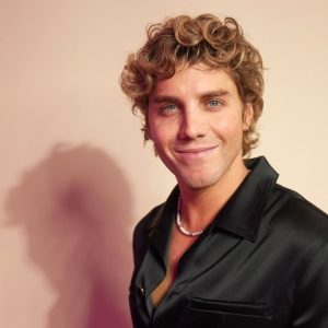 playlist-item-Lukas Gage