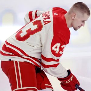 Adam Klapka Signs Extension!