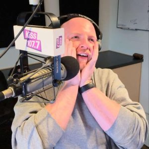 Blind Karaoke: Kierstyn Puts Friendship to the Ultimate Test