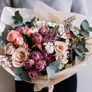 Do men want flowers?