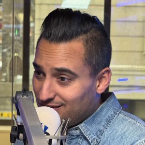Should Gurdeep share a room with his mom?