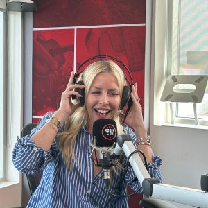 playlist-item-Robin chats with GINA LIVY about HOW and WHY the LIVY METHOD actually WORKS when it comes to losing weight and keeping it off!