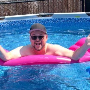 Griff took his shirt off in the pool !