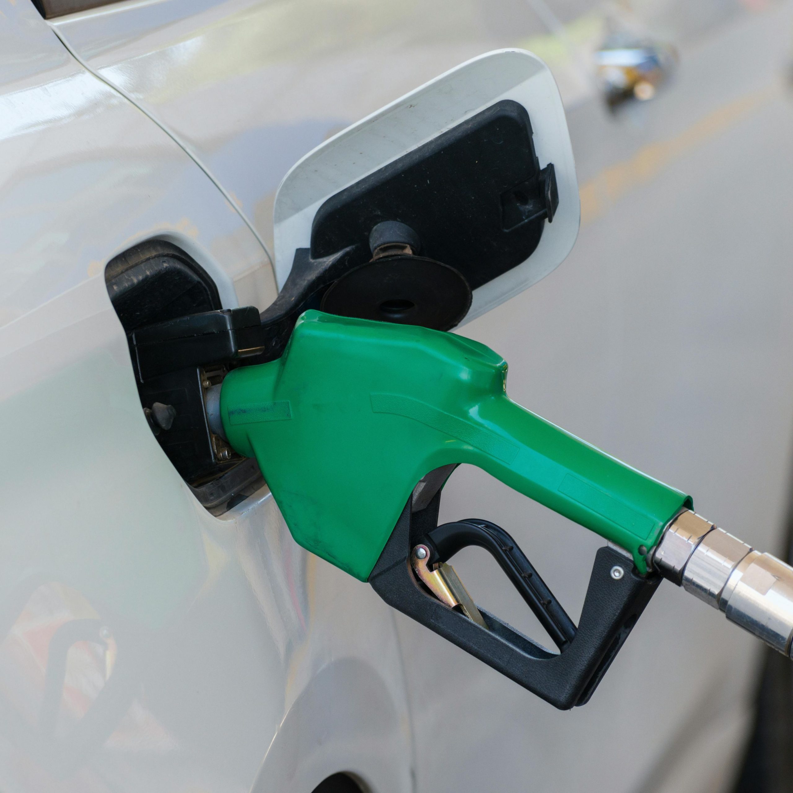 PJ has a friend whose wife has NEVER pumped gas - Seekr