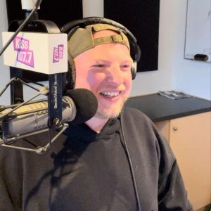 HUH?! A Lion on the Loose