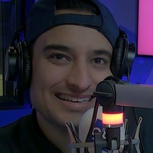 Pooja & Gurdeep Share Their Holiday Hall Pass