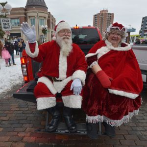 Santa Clause is Cumming to Town