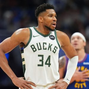 playlist-item-Giannis' Trade Market with Marc Stein