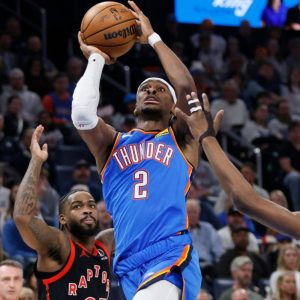 playlist-item-Garrett Temple on the Raptors' Plan Defending SGA