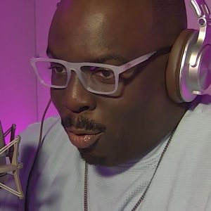 Roz and Mocha's Fix My Life - Sarah's Mom Messes with Her Kids Bedtimes!