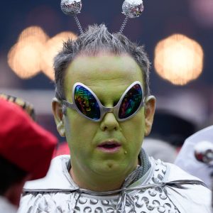 WYRW: Big Foot or Alien