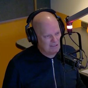 Is It Pet Smart or Pet's Mart?