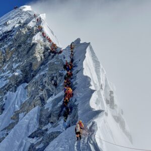 People Are Being Scammed on Mount Everest
