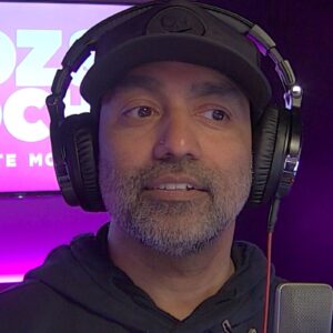 Roz & Mocha's Fix My Life - Sarah's Parents Are Controlling!