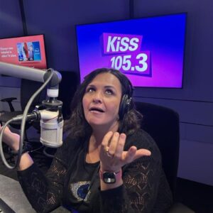 Sandra Explains Her Dress to Chris