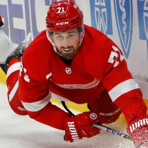 Debating the Dylan Larkin Trade Request With Kris Versteeg