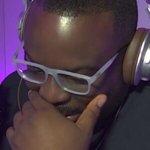 Roz & Mocha's DM Deep Dive - Does Food Colouring Belong in Curry?!