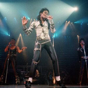 playlist-item-On This Day in KiSSTORY - July 2 - Michael Jackson Hits #1, Men in Black, Lindsay Lohan's Birthday