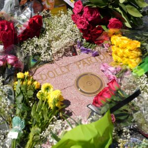 The World Reacts to Dolly Parton's Passing