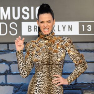 On This Day in KiSSTORY - August 10 - Katy Perry's "Roar", The Help