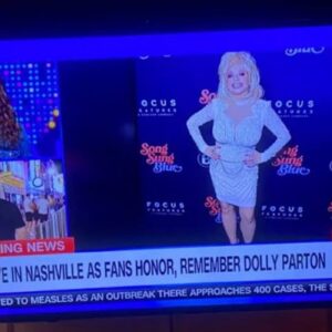 CNN Issues Apology After Using Photo of Dolly Parton Impersonator