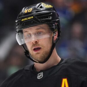 What is the Canucks Plan for Elias Pettersson? Ft. Iain MacIntyre