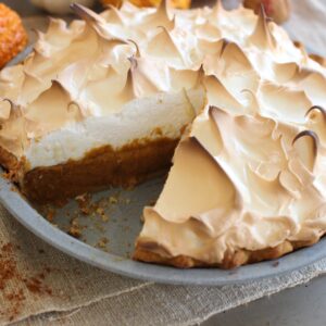 Chloe and Her Boyfriend ATTEMPT to Make Pumpkin Pie For Thanksgiving!