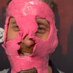 Maurie Hits The Red Carpet For 'Clayface'
